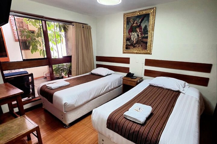 Room 9 of 17