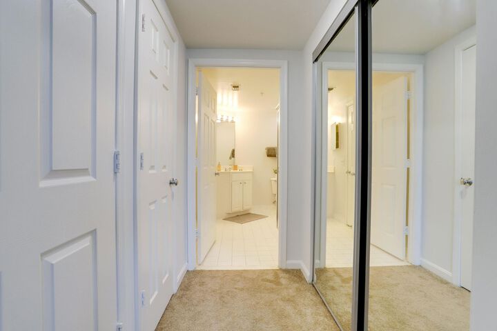 Room 29 of 195