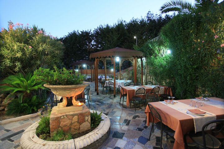 Dining 113 of 133