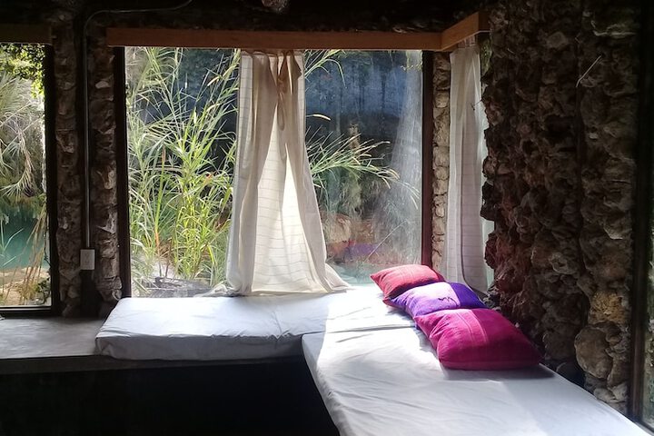 Room 8 of 50