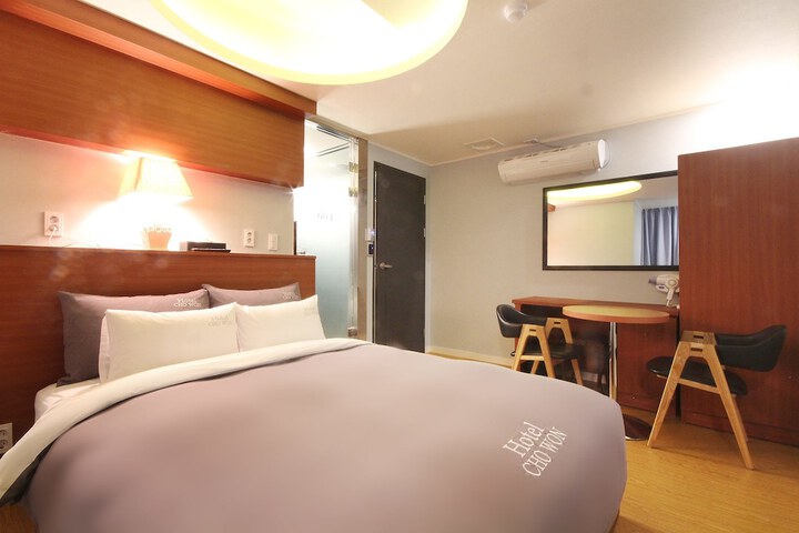 Room 19 of 127