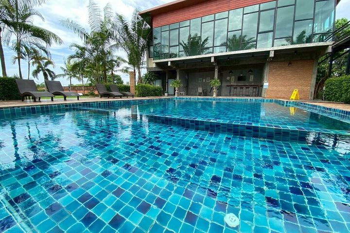 Pool 19 of 45