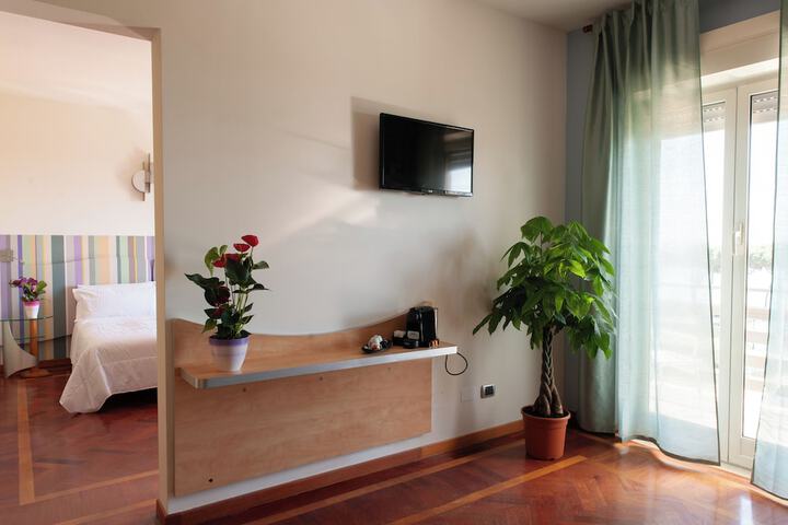 Room 12 of 46
