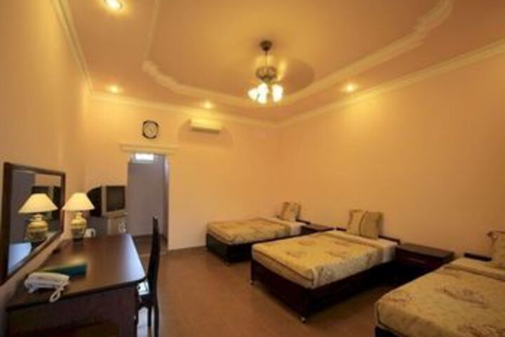 Room 54 of 94