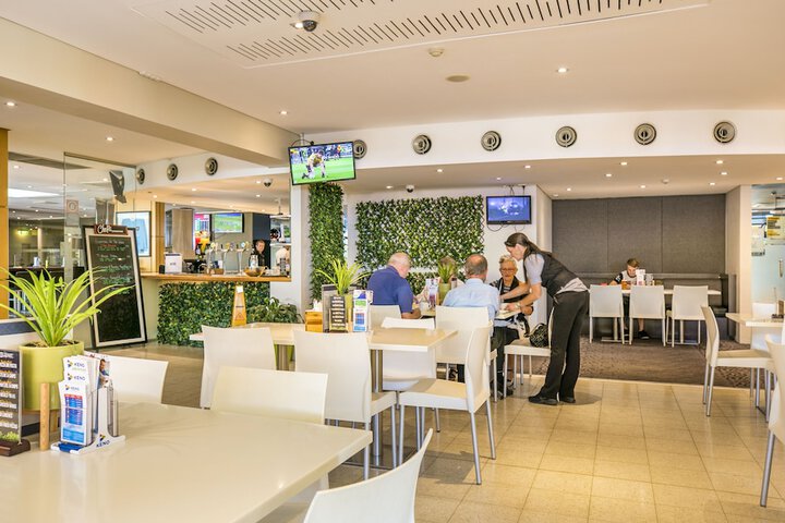 Dining Photos