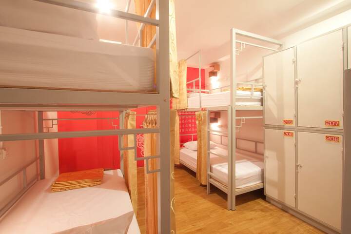 Room 15 of 65