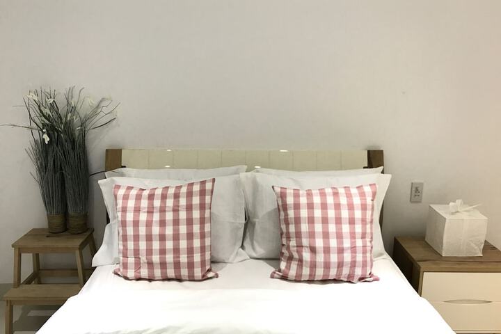 Room 8 of 26