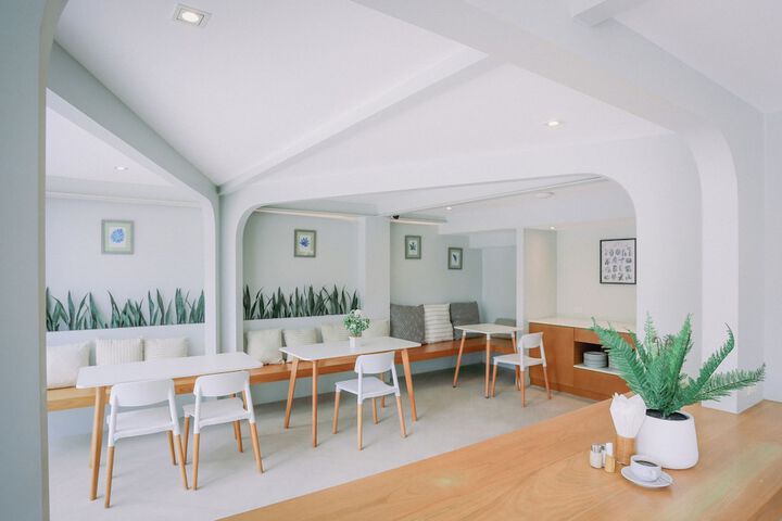 Hotel Interior 8 of 71