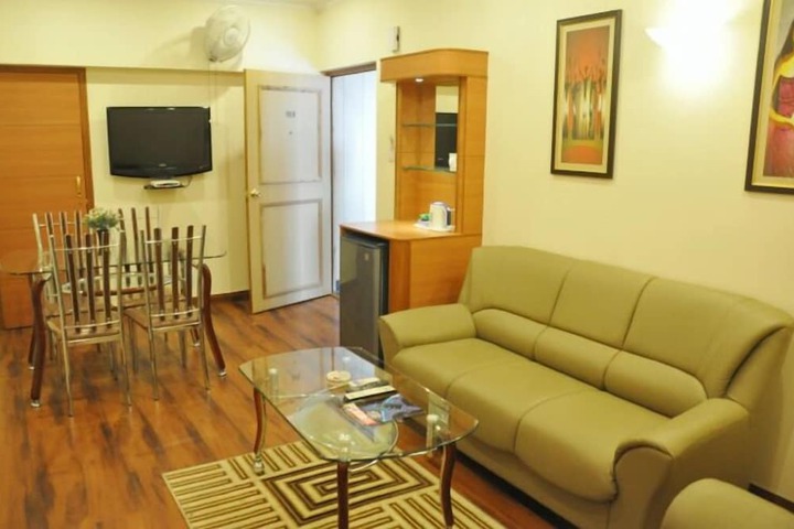 Room 6 of 30