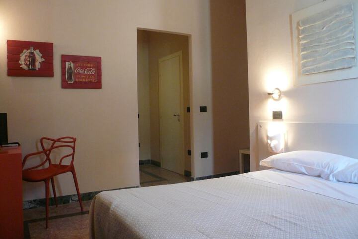 Room 21 of 51