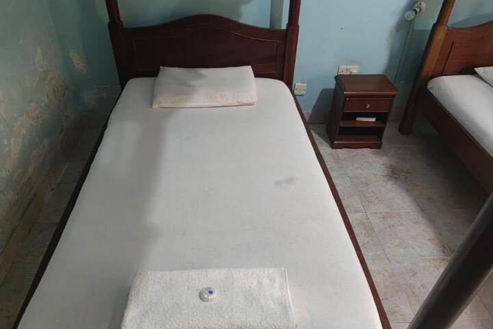 Room 7 of 38