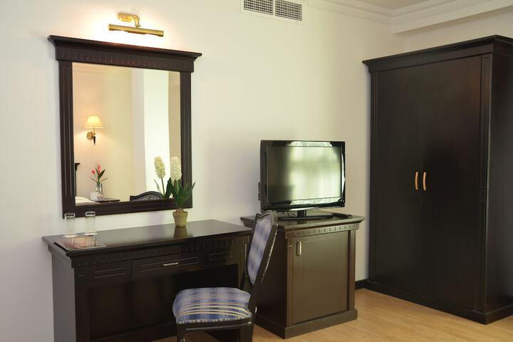 Room 11 of 47