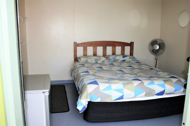 Room 7 of 96