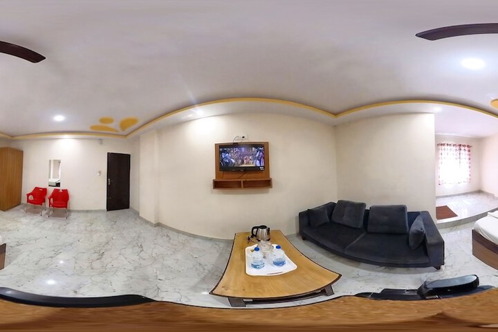 Room 16 of 27