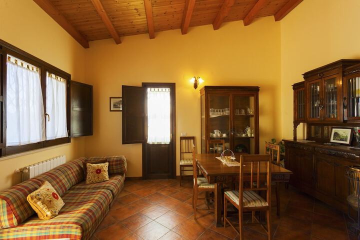 Room 10 of 65
