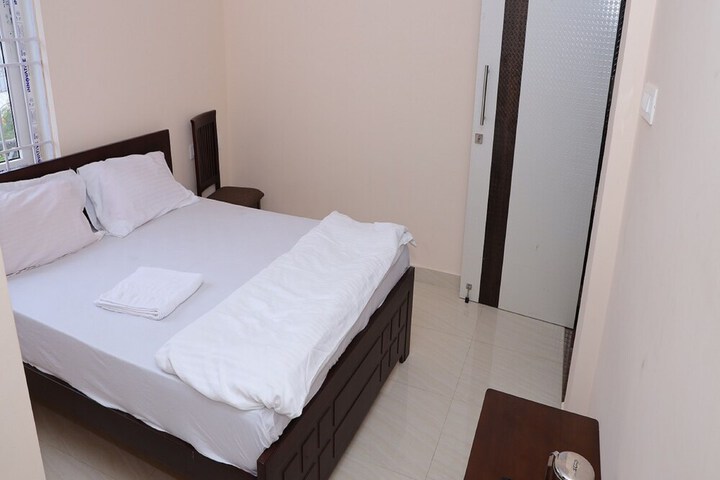 Room 6 of 22