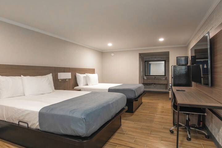 Room 2 of 11