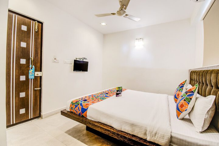 Room 21 of 27