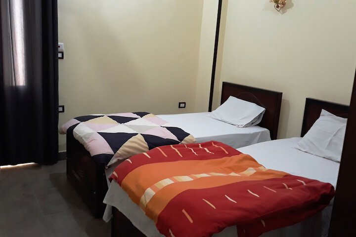 Room 16 of 83