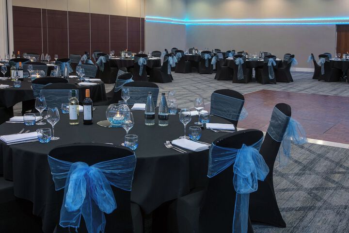 Ballroom/Hall 32 of 42