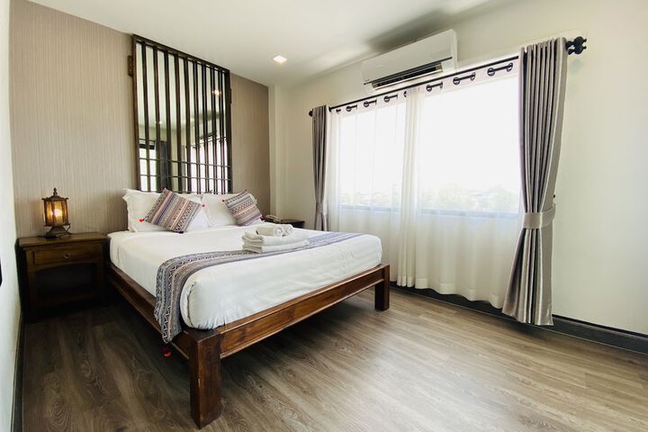 Room 12 of 30