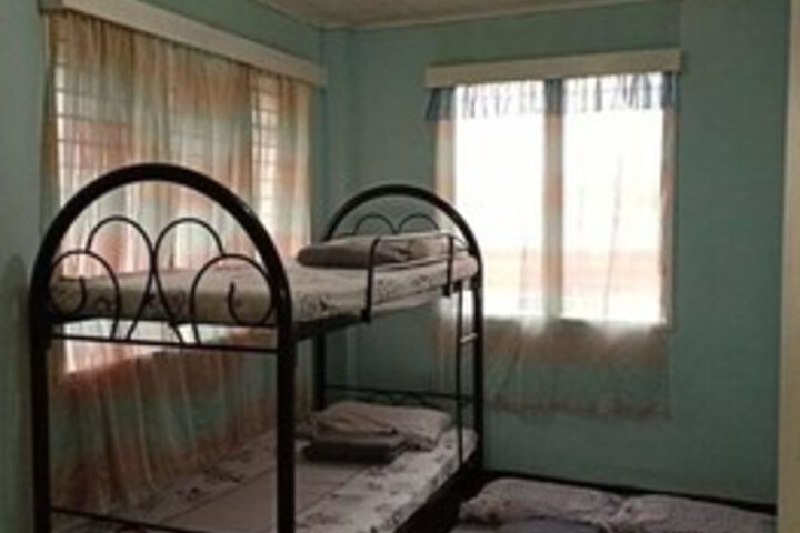 Room 28 of 38