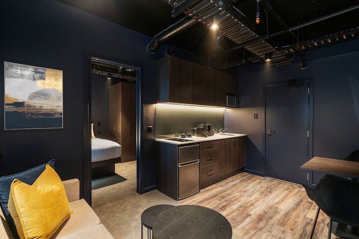 Room 22 of 45