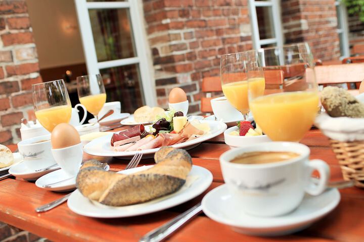 Breakfast/Coffee Service 10 of 18