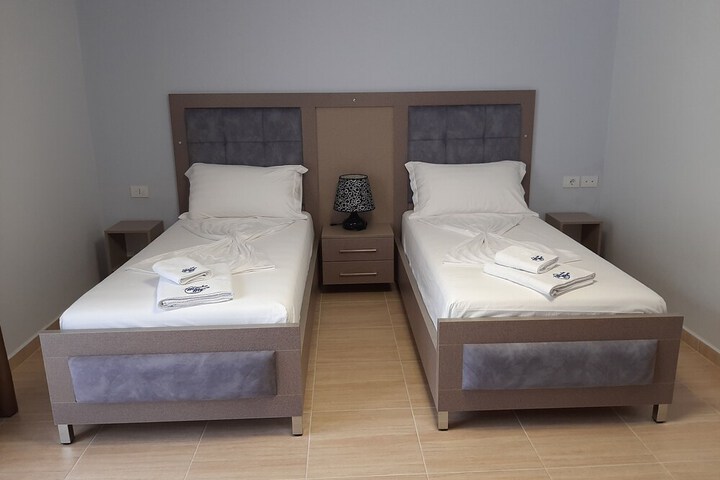 Room 34 of 121