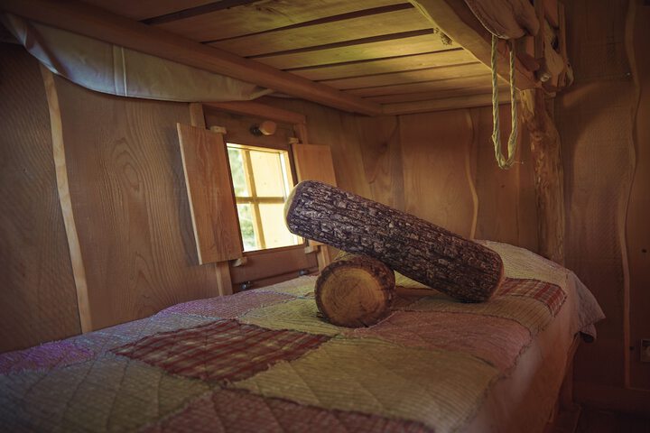 Room 14 of 160