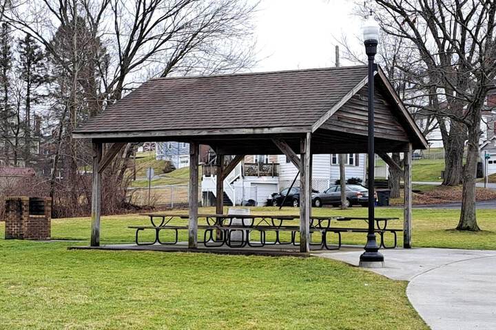 BBQ/picnic area