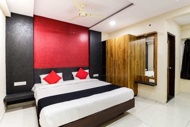 Room 10 of 22