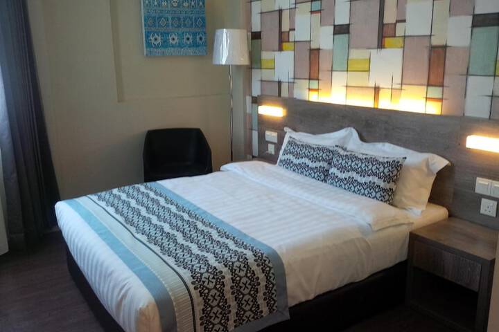 Room 8 of 22