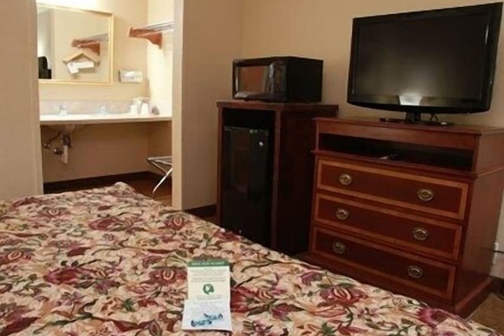 Room 8 of 57