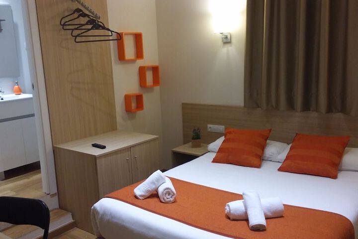 Room 12 of 42