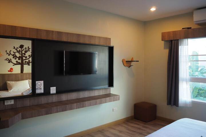 Room 37 of 65