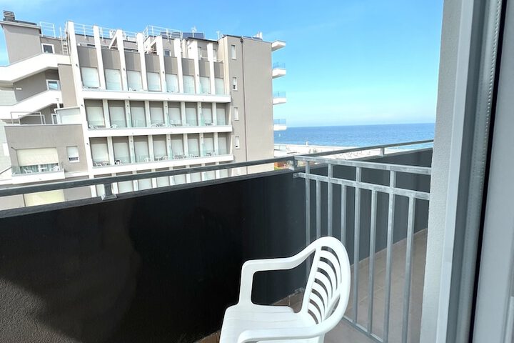 Terrace/Patio 40 of 42