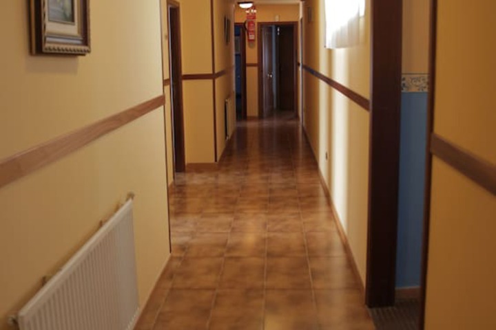 Ballroom/Hall 24 of 38