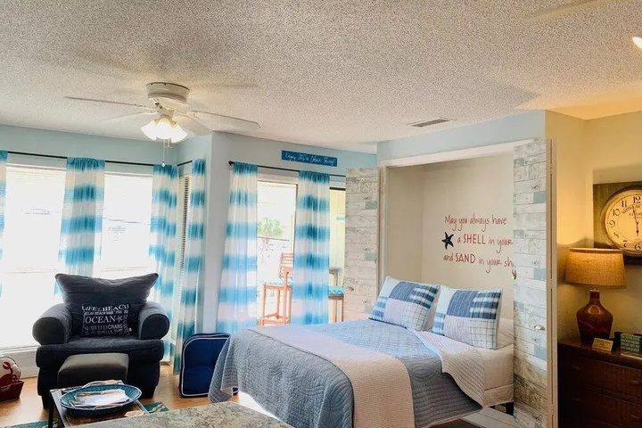 Image of Its a Shore Thing 8207 1 Bedroom Home by RedAwning