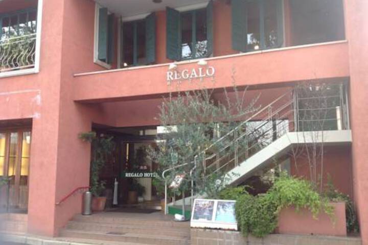 HOTEL REGALO