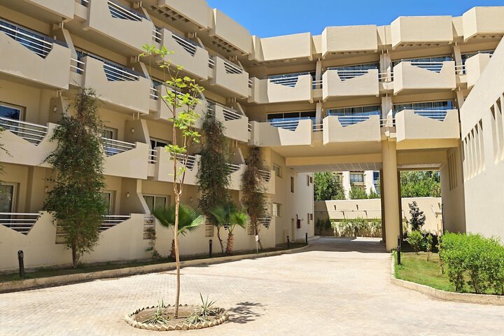 Hotel 202 of 204