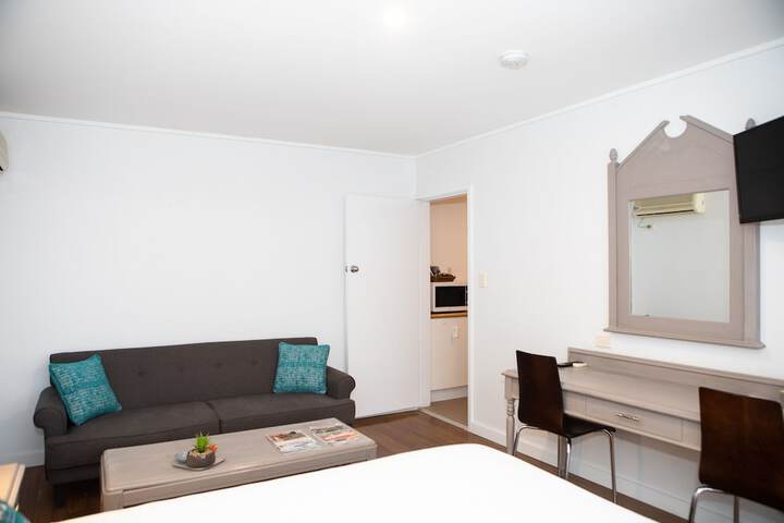 Room 47 of 82