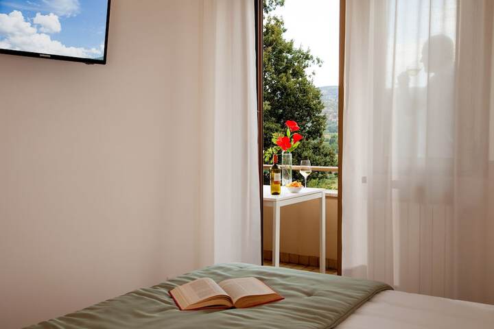Room 12 of 59