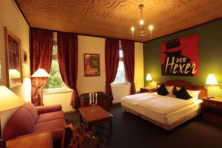 Room 3 of 42