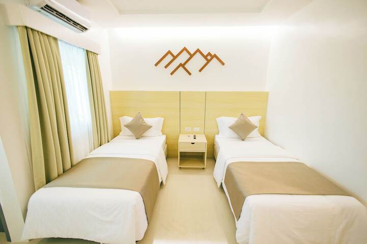 Room 7 of 61