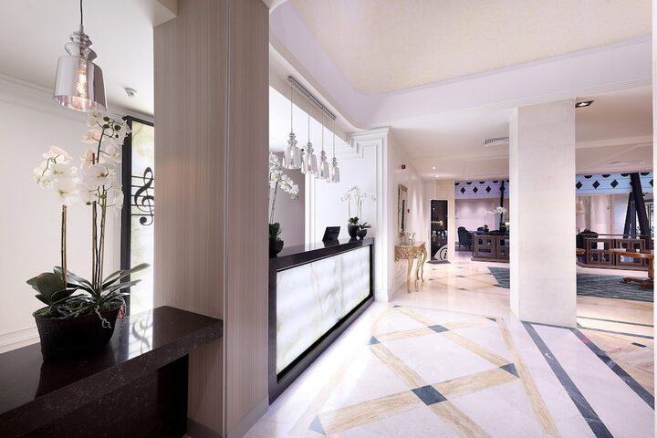 Hotel Interior 10 of 42