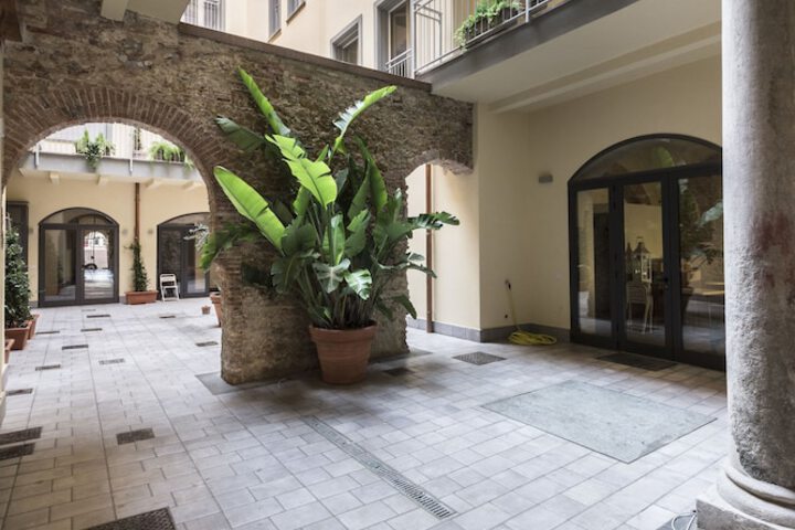 Hotel Exterior 179 of 189