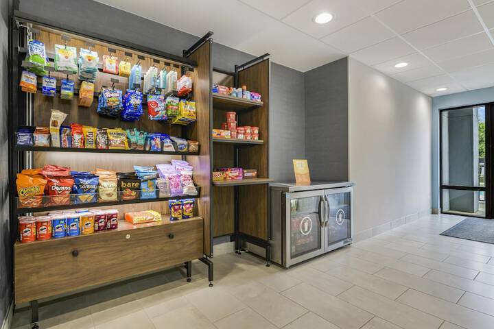 Snack bar