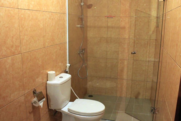 Room 30 of 49