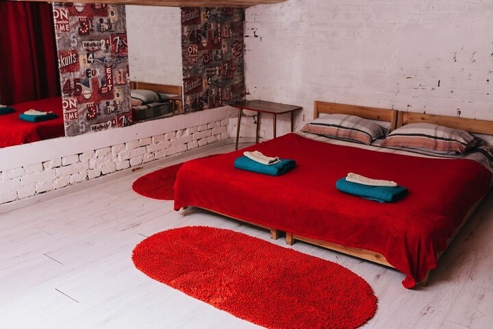 Room 9 of 14
